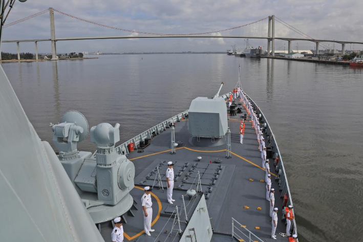 中国海军第45批护航编队抵达莫桑比克进行友好访问